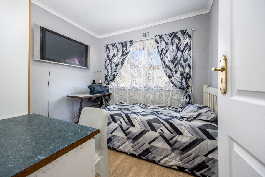 4 Bedroom Property for Sale in Mabille Park Western Cape